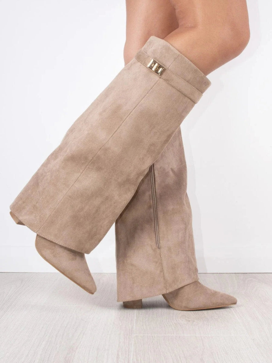 High-quality elegant women's shoes – golden details