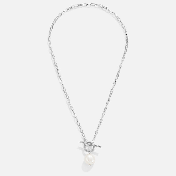 Elegant silver necklace with freshwater pearl