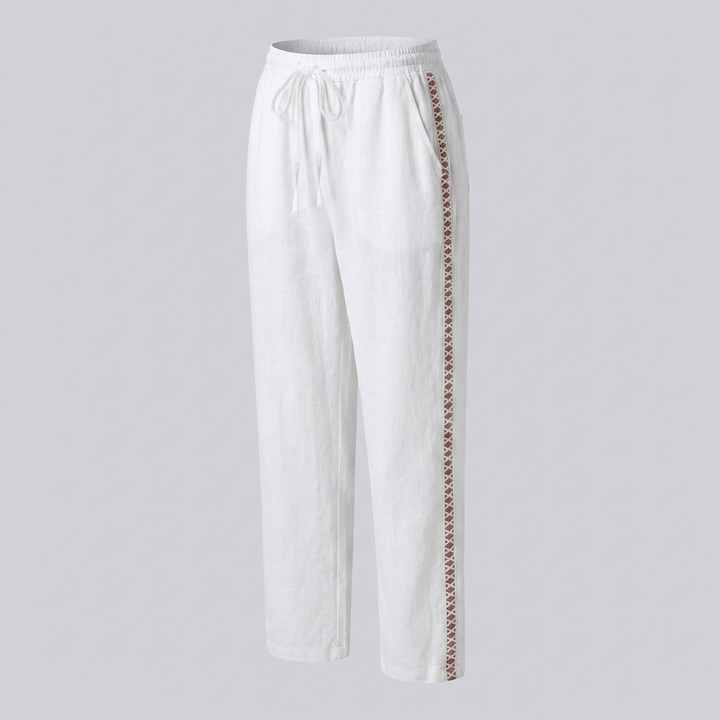 High-Rise Tapered Pants Bring Everyday Style to Casual Wardrobes