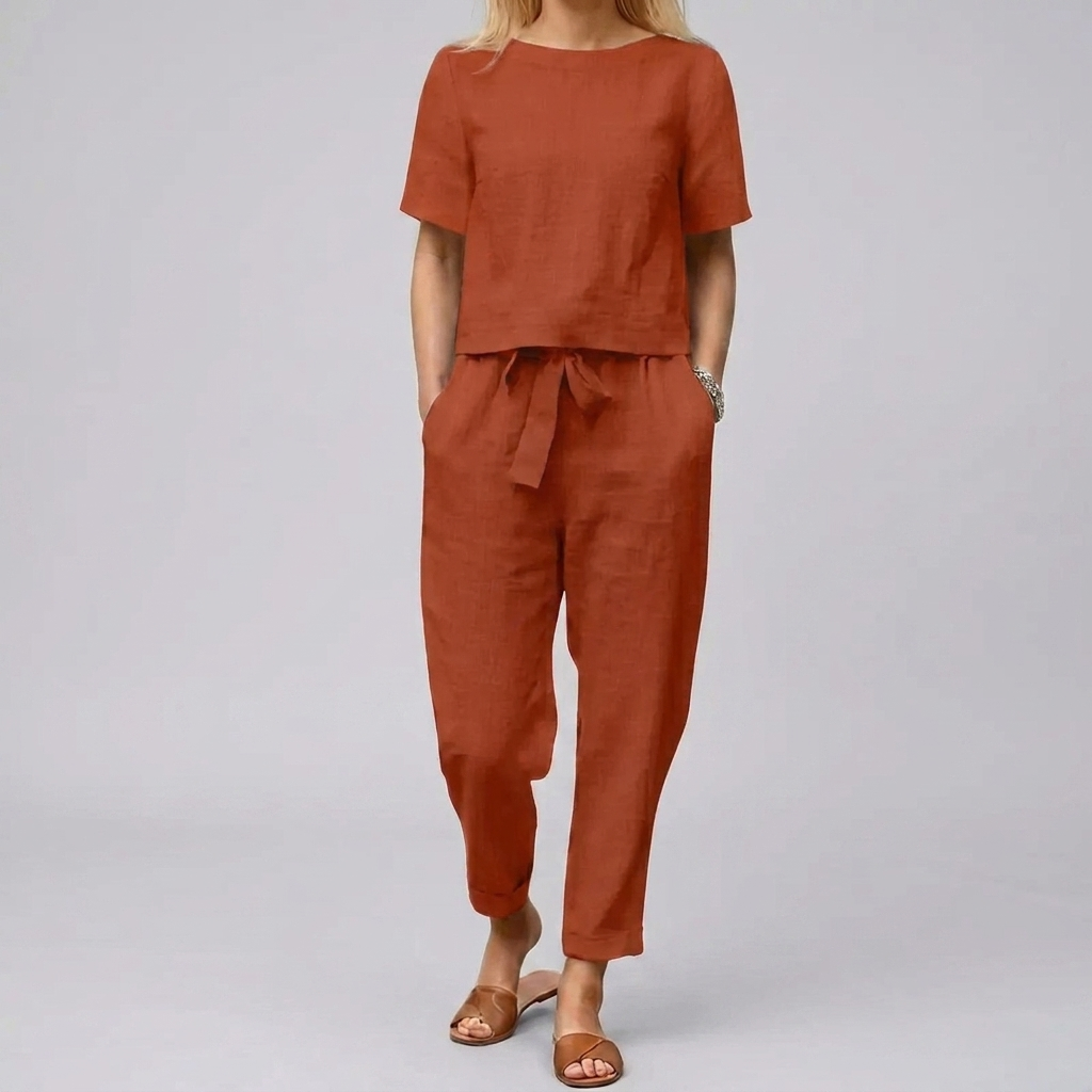 Airy Summer Set Brings Light, Effortless Style to Warm Days