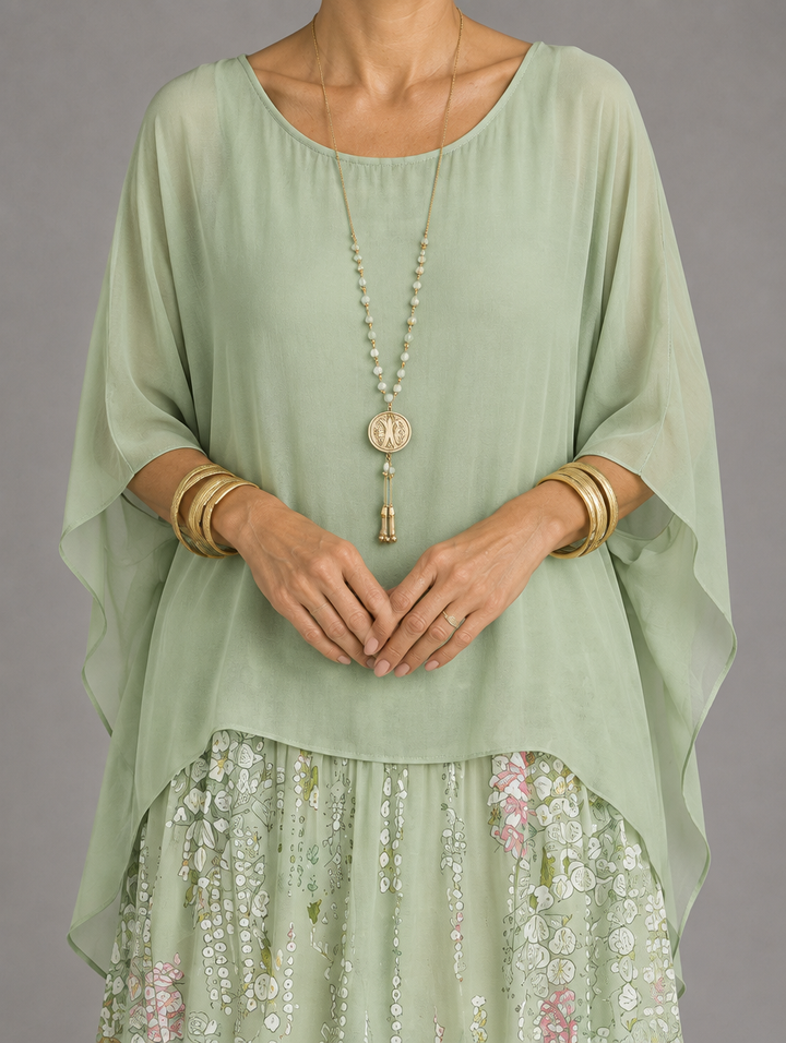 Elegant, flowing maxi dress