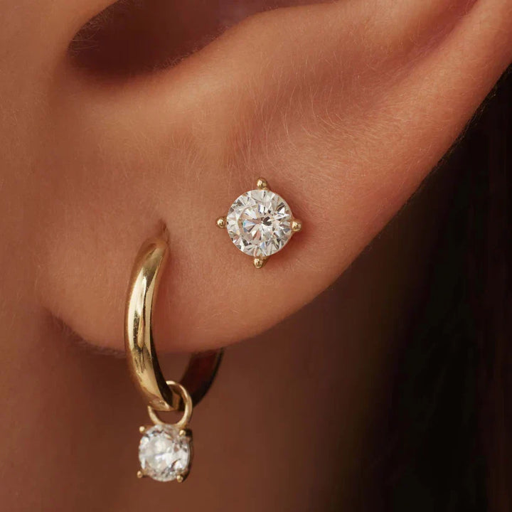 Gold earring
