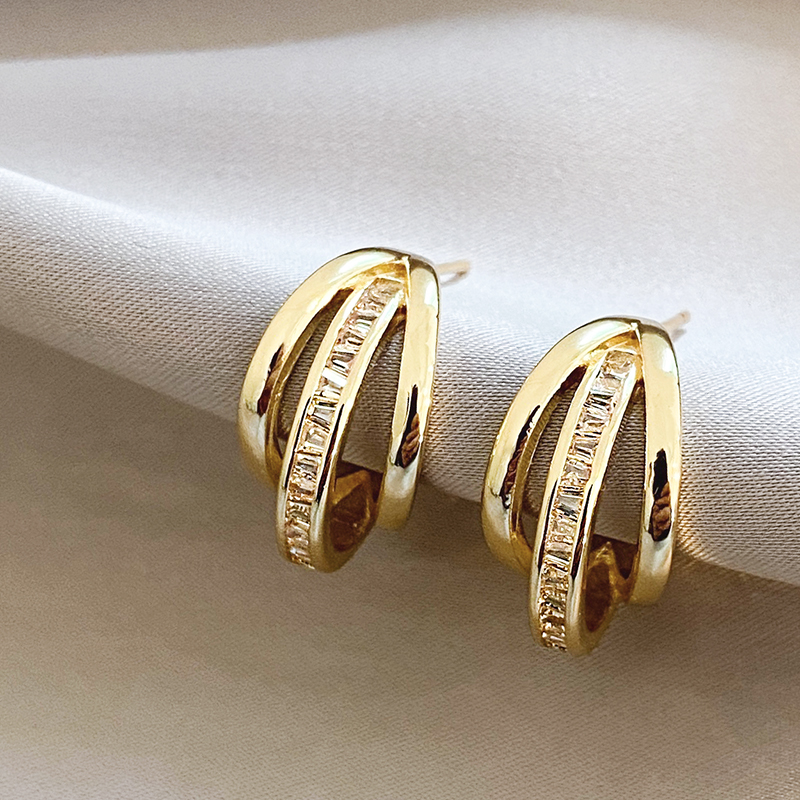 Triple gold ring earrings