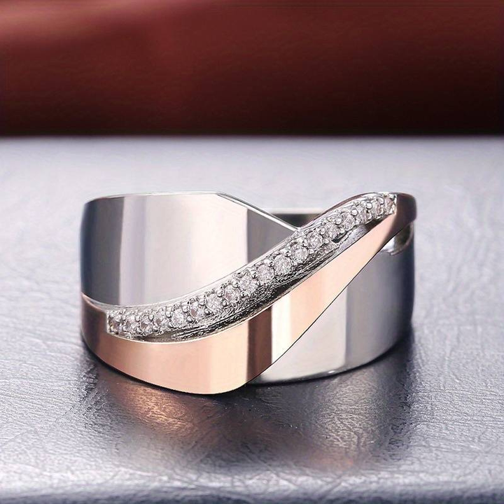 Elegant Rose Gold Ring with Sparkling Cubic Zirconia