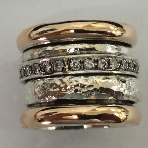 Multicolored gold ring