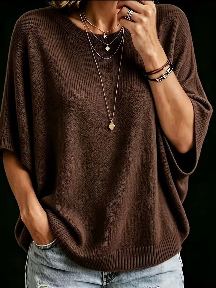 Casual Knit Top with Short Batwing Sleeves and Round Neckline