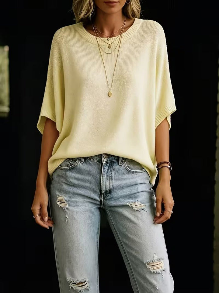 Casual Knit Top with Short Batwing Sleeves and Round Neckline