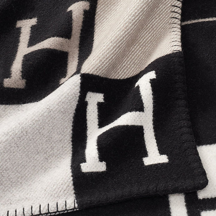 Cashmere Blanket 140x170 cm | Soft and Warm