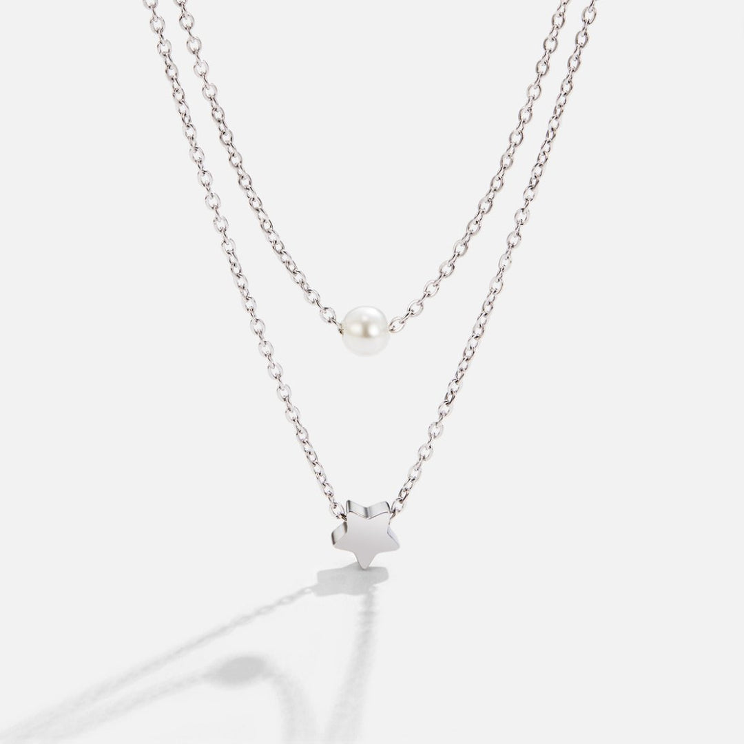 Refined silver necklace with stars and pearls