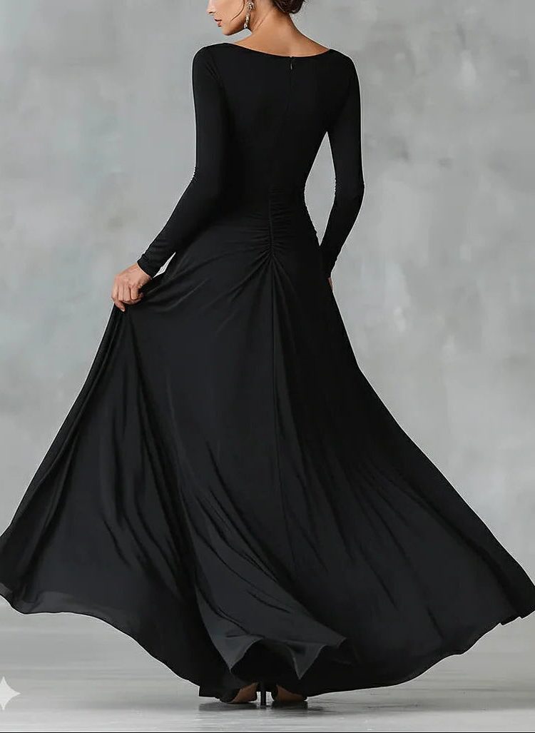 Winter Maxi Dress with Pleated Waist and Boat Neck for Women
