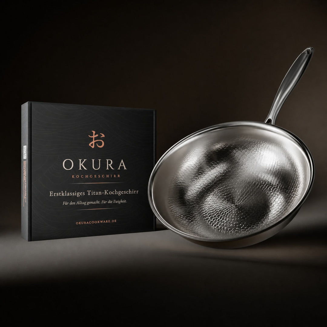Hand-hammered titanium wok with flat base