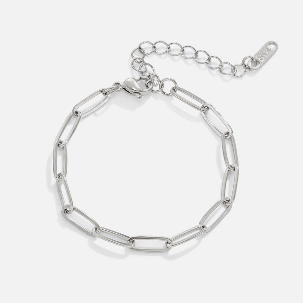 Minimalist silver bracelet with elegant links