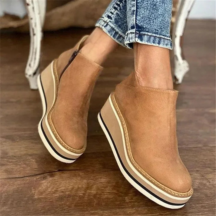 Women's Platform Slip-On Chelsea Boots