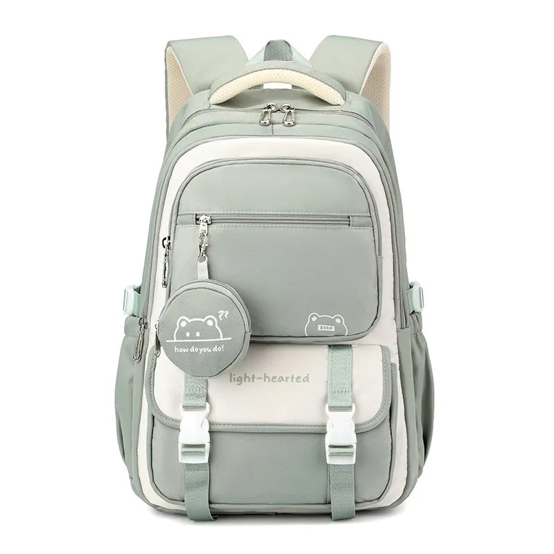 Multifunctional school backpack for everyday use – comfort and style