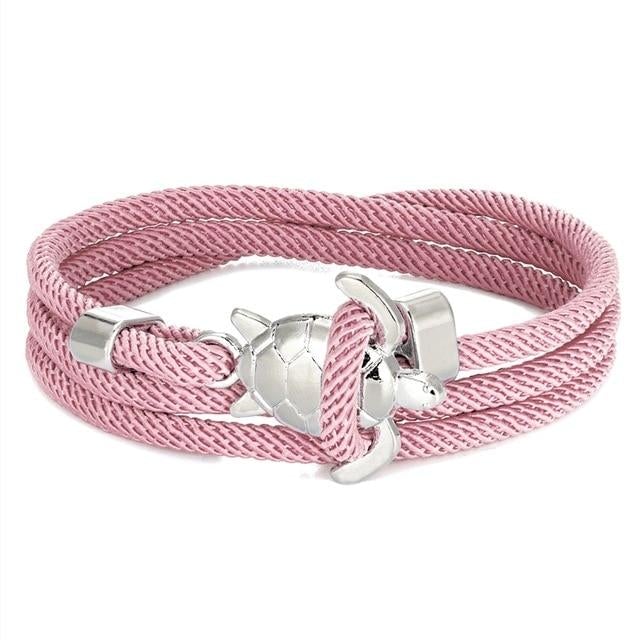 Elegant silver bracelet with sea turtle motif