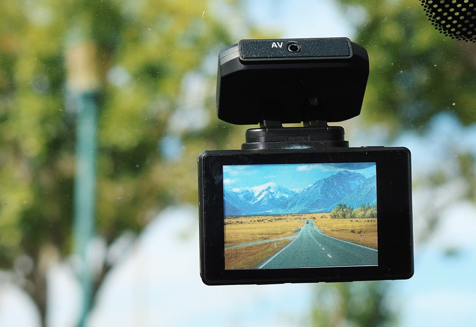 Wireless Dash Camera with Front and Rear for Car Dashboard with Lcd Screen and App Control