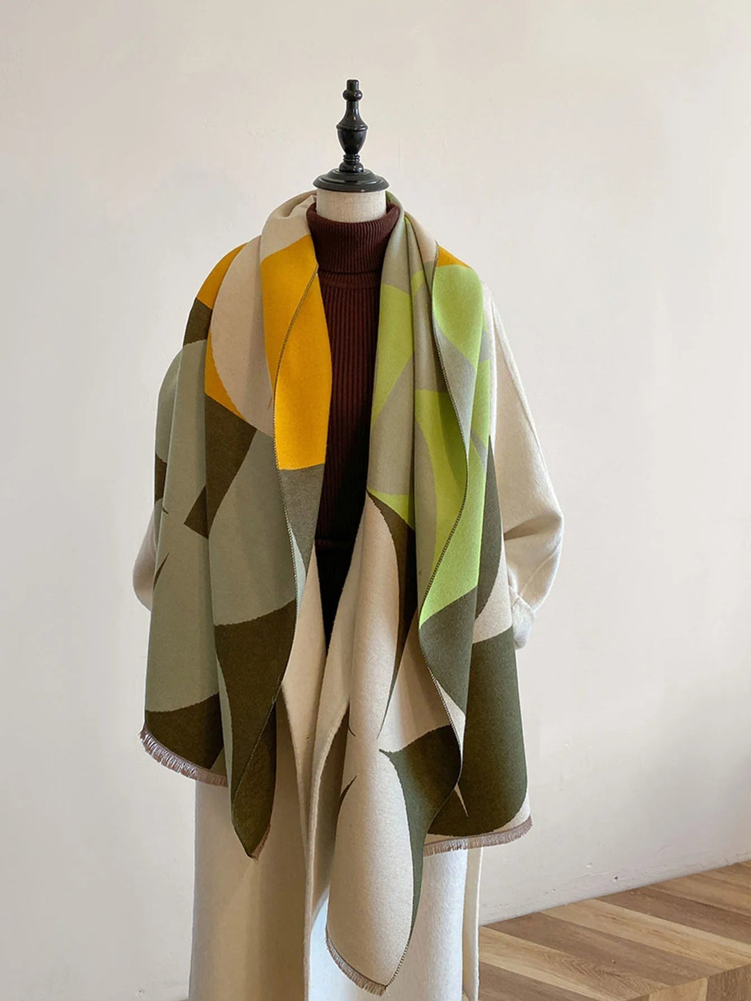 Women's Reversible Cashmere Scarf for Elegance and Warmth